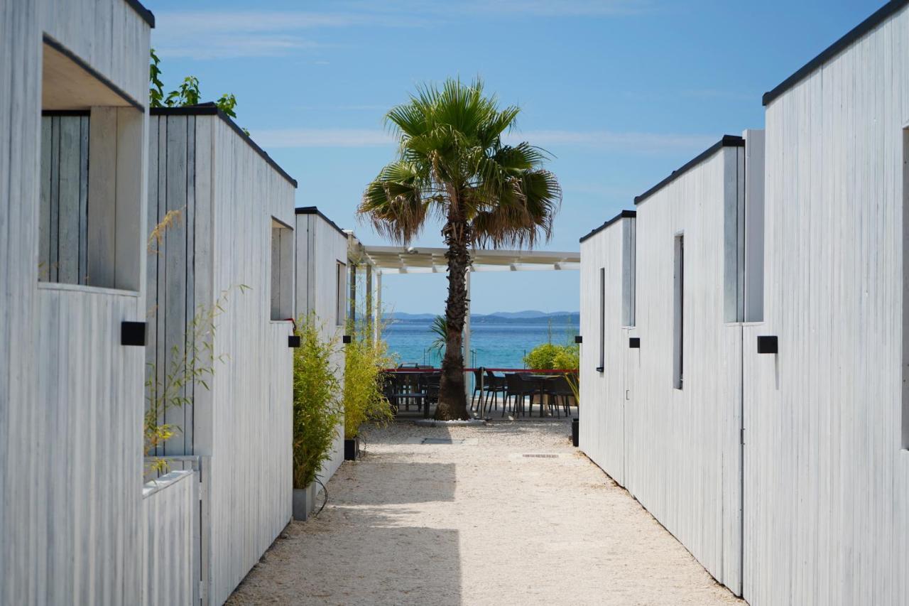 Boutique Style Eco-Beachhouse, Private Jacuzzi Privlaka  Exterior photo