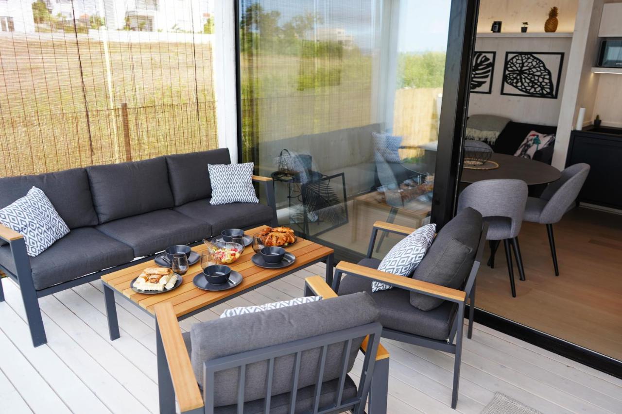 Boutique Style Eco-Beachhouse, Private Jacuzzi Privlaka  Exterior photo